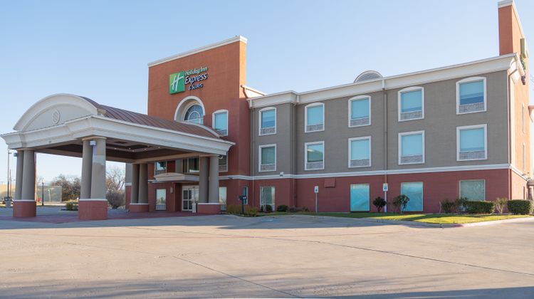 Holiday Inn Express Hotel & Stes Exterior