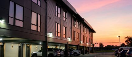 The Kulshan Hotel Exterior