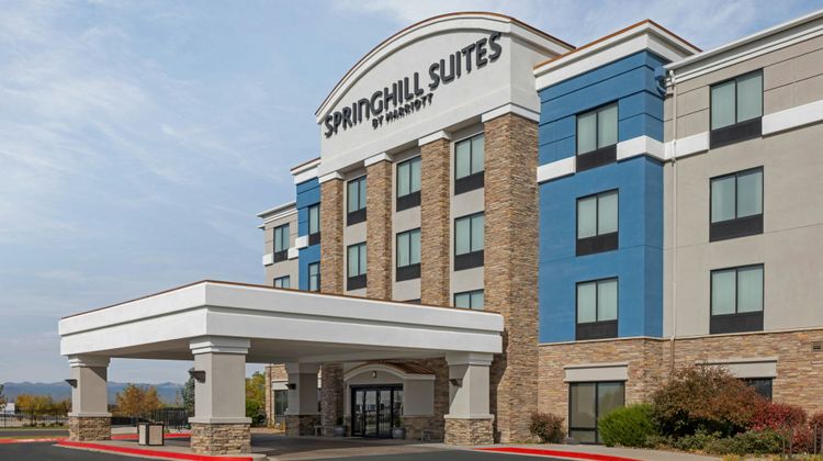 SpringHill Suites Denver Airport Exterior