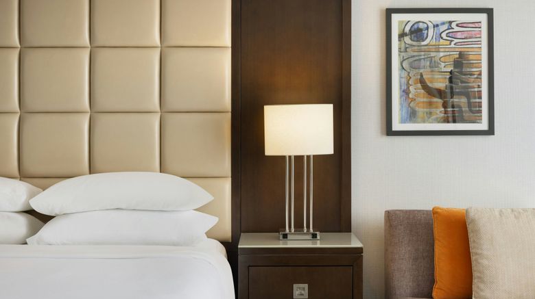 <b>Sheraton West Des Moines Hotel Suite</b>. Images powered by <a href="https://www.leonardoworldwide.com/" title="Leonardo Worldwide" target="_blank">Leonardo</a>.