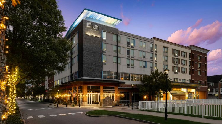 Aloft Richmond West Short Pump Exterior