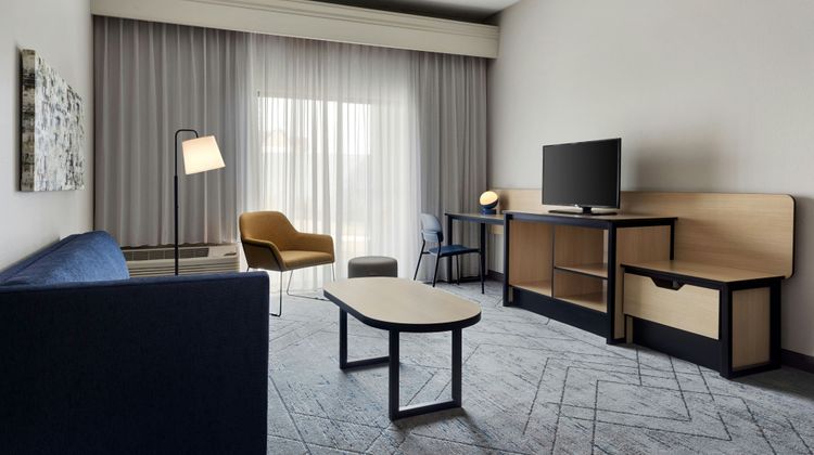 City Express Houston Intercontinental Room