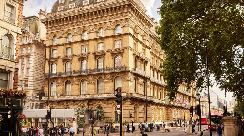 <b>The Clermont London, Victoria Exterior</b>. Images powered by <a href="https://www.leonardoworldwide.com/" title="Leonardo Worldwide" target="_blank">Leonardo</a>.