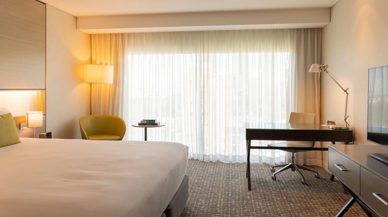 <b>The Point Brisbane Hotel Room</b>. Images powered by <a href="https://www.leonardoworldwide.com/" title="Leonardo Worldwide" target="_blank">Leonardo</a>.