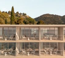 Hotel Les Roches Rouges Exterior