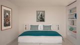 <b>Hotel Les Roches Rouges Suite</b>. Images powered by <a href="https://www.leonardoworldwide.com/" title="Leonardo Worldwide" target="_blank">Leonardo</a>.