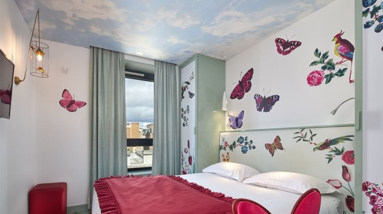 Vice Versa Hotel Paris Room