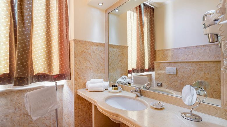 <b>Hotel Panorama Room</b>. Images powered by <a href="https://www.leonardoworldwide.com/" title="Leonardo Worldwide" target="_blank">Leonardo</a>.