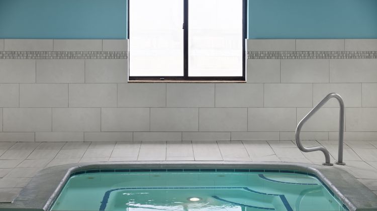 Holiday Inn Express Pool