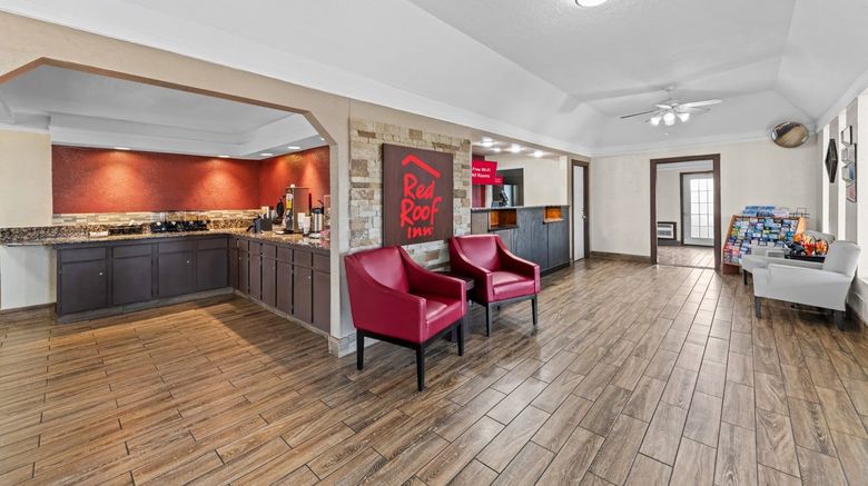 <b>Red Roof Inn Ardmore Lobby</b>. Images powered by <a href="https://www.leonardoworldwide.com/" title="Leonardo Worldwide" target="_blank">Leonardo</a>.