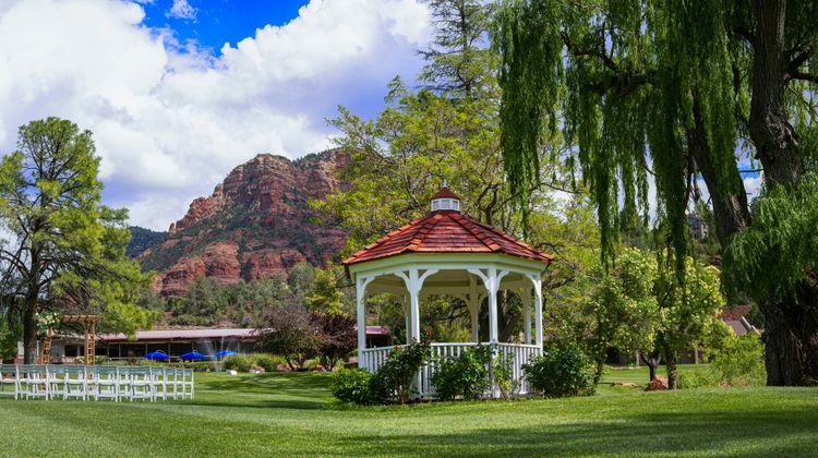 outbound sedona resort Exterior