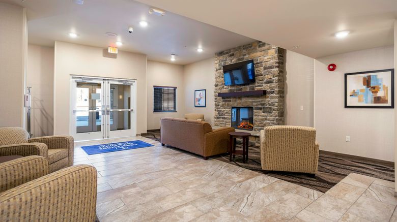 <b>Cobblestone Inn & Suites Lobby</b>. Images powered by <a href="https://www.leonardoworldwide.com/" title="Leonardo Worldwide" target="_blank">Leonardo</a>.