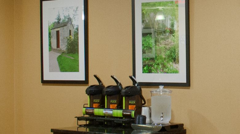 <b>Cobblestone Inn & Suites Winterset Room</b>. Images powered by <a href="https://www.leonardoworldwide.com/" title="Leonardo Worldwide" target="_blank">Leonardo</a>.