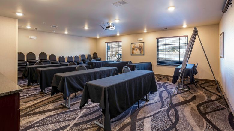 <b>Cobblestone Inn & Suites Meeting</b>. Images powered by <a href="https://www.leonardoworldwide.com/" title="Leonardo Worldwide" target="_blank">Leonardo</a>.