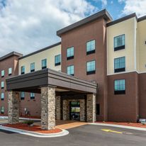 Cobblestone Hotel & Suites Hartford