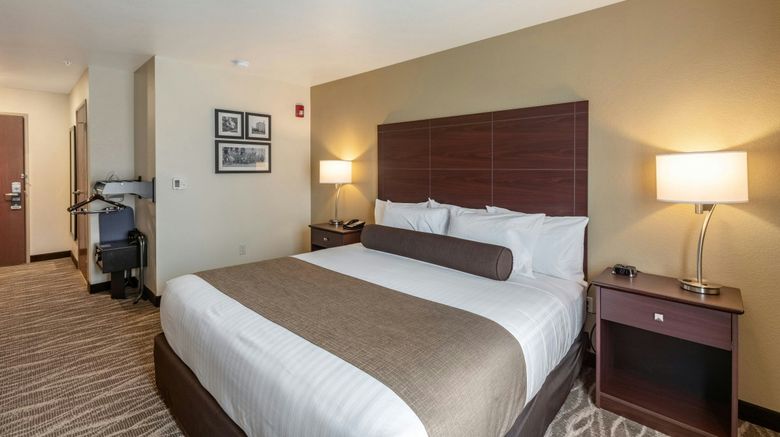 <b>Cobblestone Hotel & Suites Hartford Room</b>. Images powered by <a href="https://www.leonardoworldwide.com/" title="Leonardo Worldwide" target="_blank">Leonardo</a>.