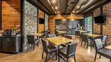 Cobblestone Hotel & Suites Hartford Restaurant