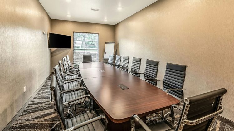 Cobblestone Hotel & Suites Hartford Meeting