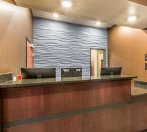 Cobblestone Hotel & Suites Stevens Point Lobby
