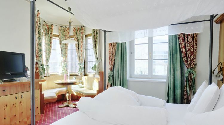 Hotel Schwarzer Adler Room