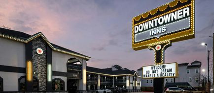 Downtowner Inn Exterior