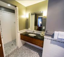 Hume Hotel Room
