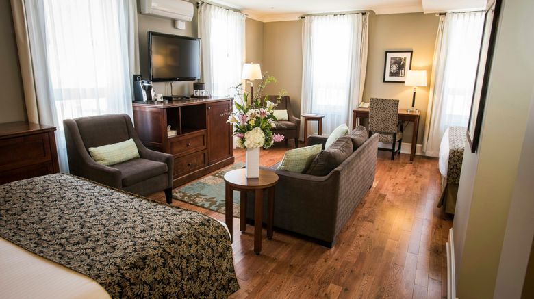 <b>Hume Hotel Suite</b>. Images powered by <a href="https://www.leonardoworldwide.com/" title="Leonardo Worldwide" target="_blank">Leonardo</a>.