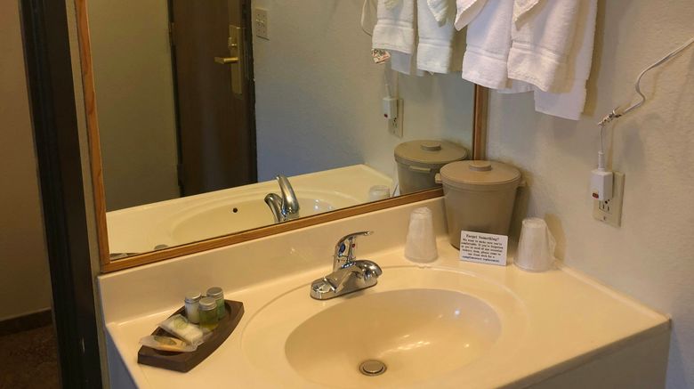 <b>Kings Inn Room</b>. Images powered by <a href="https://www.leonardoworldwide.com/" title="Leonardo Worldwide" target="_blank">Leonardo</a>.