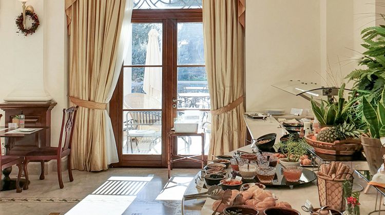 Larissa Imperial Room