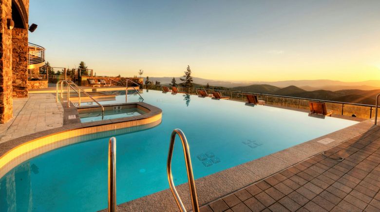 <b>Stein Eriksen Residences Pool</b>. Images powered by <a href="https://www.leonardoworldwide.com/" title="Leonardo Worldwide" target="_blank">Leonardo</a>.
