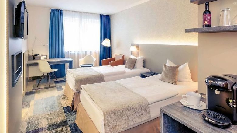 <b>Plaza Inn Regensburg Room</b>. Images powered by <a href="https://www.leonardoworldwide.com/" title="Leonardo Worldwide" target="_blank">Leonardo</a>.