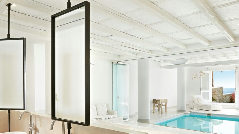 <b>Grecotel Mykonos Blu Suite</b>. Images powered by <a href="https://www.leonardoworldwide.com/" title="Leonardo Worldwide" target="_blank">Leonardo</a>.