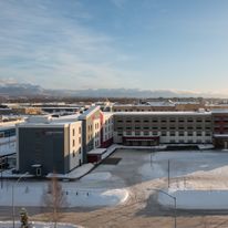 Holiday Inn Express & Suites Anchorage