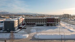 Holiday Inn Express & Suites Anchorage