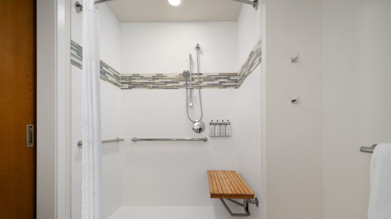 <b>EVEN Hotel Seattle Downtown-Lake Union Room</b>. Images powered by <a href="https://www.leonardoworldwide.com/" title="Leonardo Worldwide" target="_blank">Leonardo</a>.