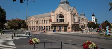 Erzsebet Kiralyne Htl Godollo Exterior