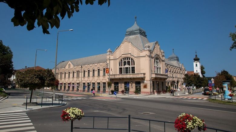 <b>Erzsebet Kiralyne Htl Godollo Exterior</b>. Images powered by <a href="https://www.leonardoworldwide.com/" title="Leonardo Worldwide" target="_blank">Leonardo</a>.