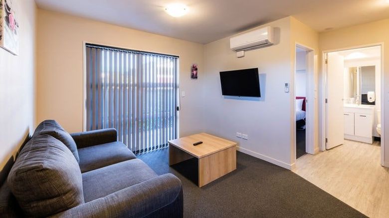 <b>C-Motel Christchurch Room</b>. Images powered by <a href="https://www.leonardoworldwide.com/" title="Leonardo Worldwide" target="_blank">Leonardo</a>.