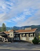 Silverhorn Motor Inn