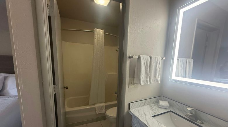<b>Red Roof Inn Reno - Downtown Room</b>. Images powered by <a href="https://www.leonardoworldwide.com/" title="Leonardo Worldwide" target="_blank">Leonardo</a>.