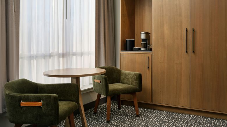 <b>Doubletree Greenville Airport Room</b>. Images powered by <a href="https://www.leonardoworldwide.com/" title="Leonardo Worldwide" target="_blank">Leonardo</a>.