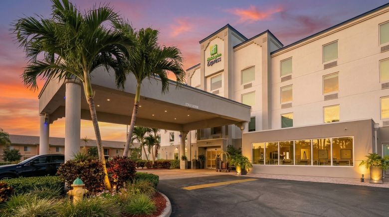 Holiday Inn Express  and  Suites Cocoa Beach Exterior. Images powered by <a href="https://www.leonardoworldwide.com" target="_blank" rel="noopener">Leonardo</a>.