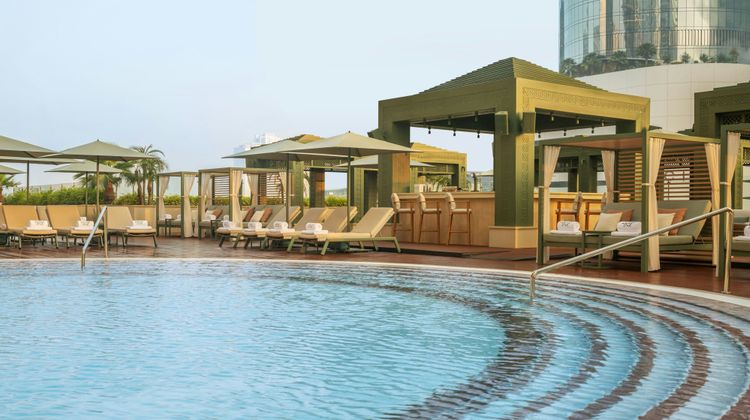 Grosvenor House, a Luxury Coll Hotel Pool