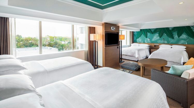 Sheraton Grande Tokyo Bay Hotel Room