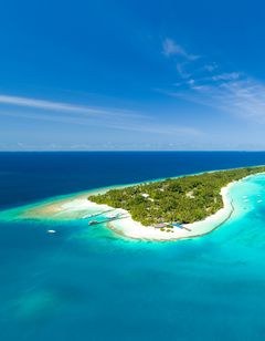 Kuramathi Island Resort