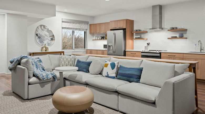 <b>Element Springfield South Room</b>. Images powered by <a href="https://www.leonardoworldwide.com/" title="Leonardo Worldwide" target="_blank">Leonardo</a>.