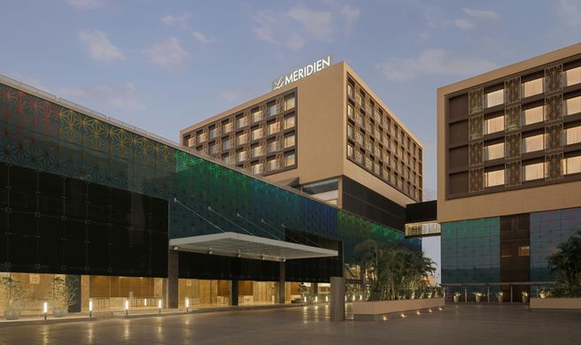 Le Meridien Surat Exterior