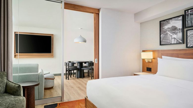<b>Omage Hotel Montreal/Laval Room</b>. Images powered by <a href="https://www.leonardoworldwide.com/" title="Leonardo Worldwide" target="_blank">Leonardo</a>.