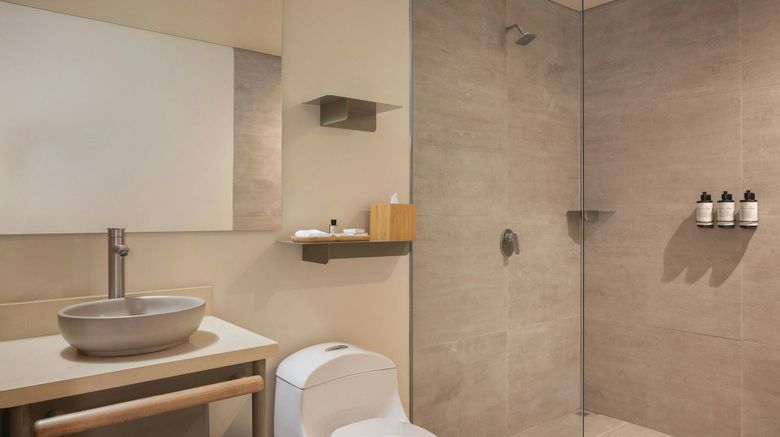 <b>Loma Medellin Room</b>. Images powered by <a href="https://www.leonardoworldwide.com/" title="Leonardo Worldwide" target="_blank">Leonardo</a>.
