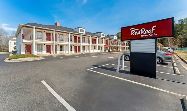 Red Roof Inn & Suites Wilson Exterior